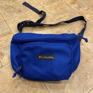 Columbia Sports Wear Fanny Pack Sling Bag Blue EUC